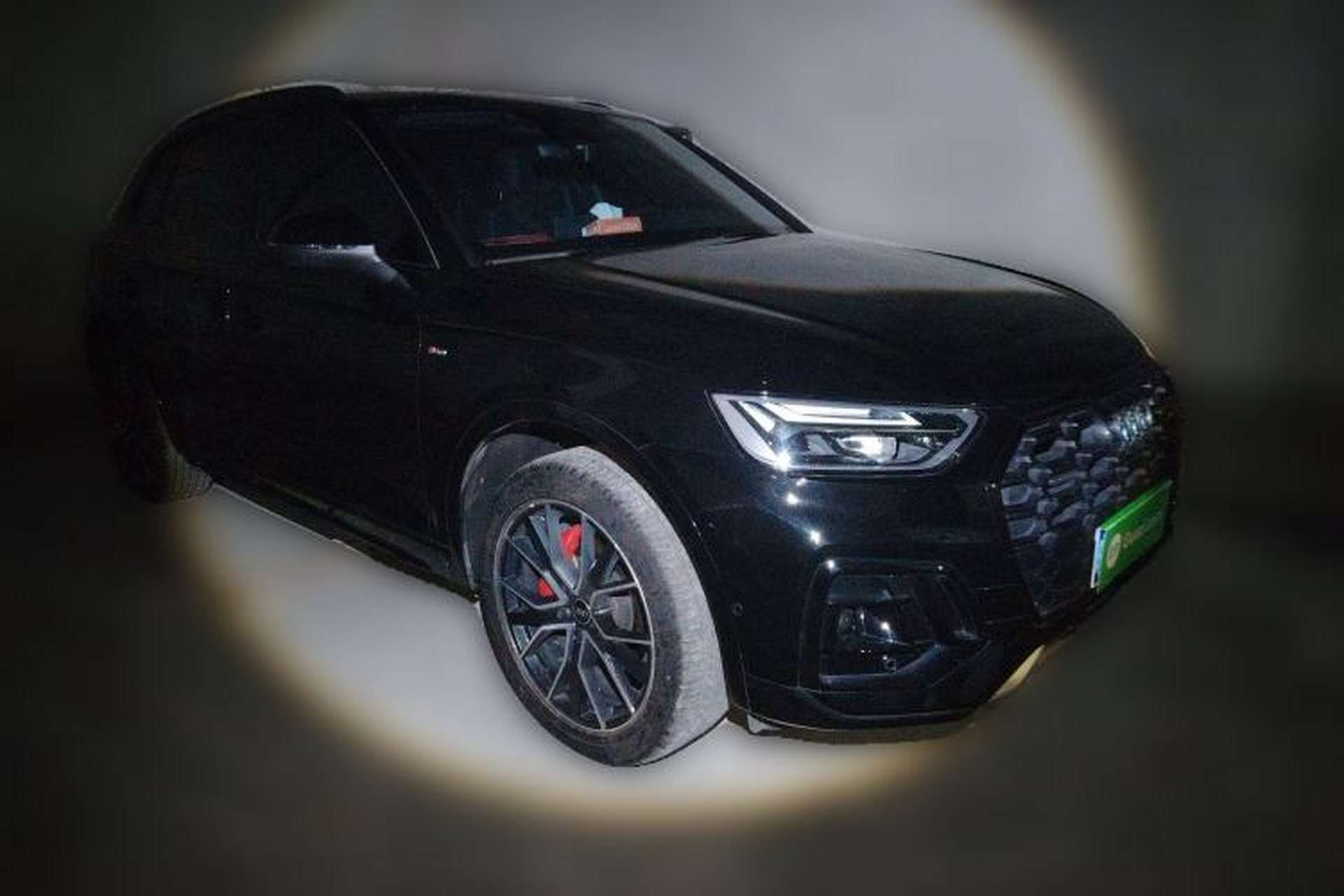 Used Audi Q5L 2024 45 TFSI Luxury Dynamic Model Front Right 45 Deg