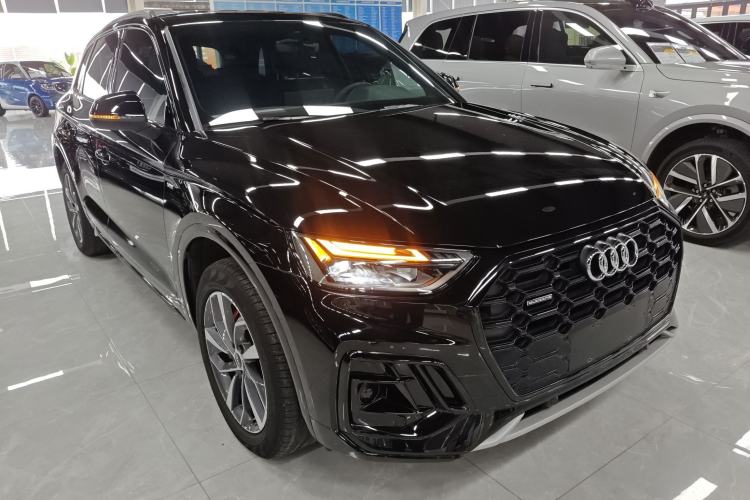 Used Audi Q5L 2024 40 TFSI Luxury Dynamic Edition Front Right 45 Deg