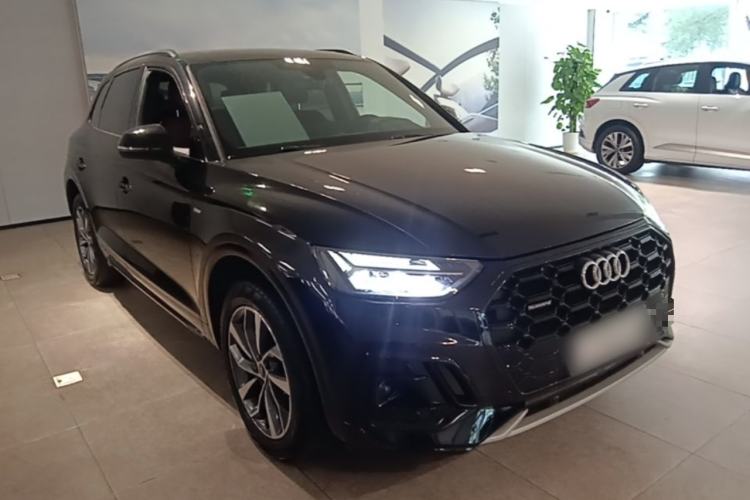 Used Audi Q5L 2024 40 TFSI Luxury Dynamic Edition Front Right 45 Deg