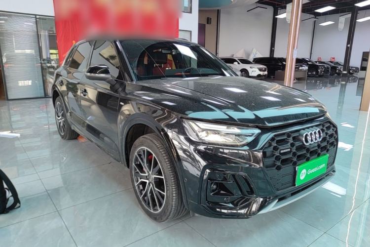Used Audi Q5L 2024 45 TFSI Luxury Dynamic Model Front Right 45 Deg