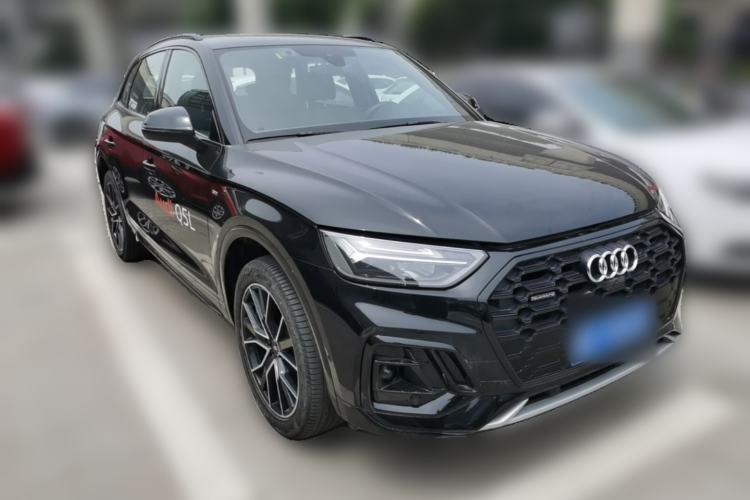 Used Audi Q5L 2024 45 TFSI Luxury Dynamic Model Front Right 45 Deg