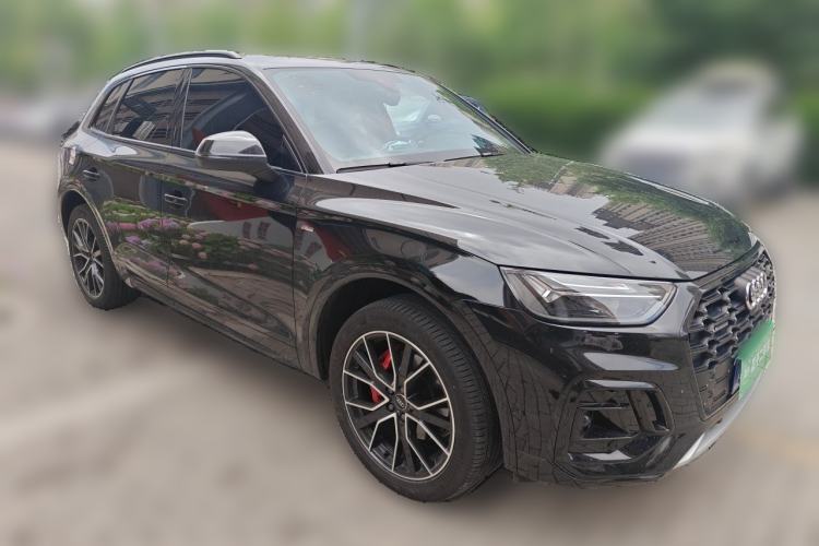 Used Audi Q5L 2024 45 TFSI Luxury Dynamic Model Front Right 45 Deg