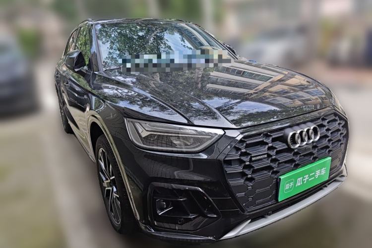 Used Audi Q5L 2024 45 TFSI Luxury Dynamic Model Front Right 45 Deg