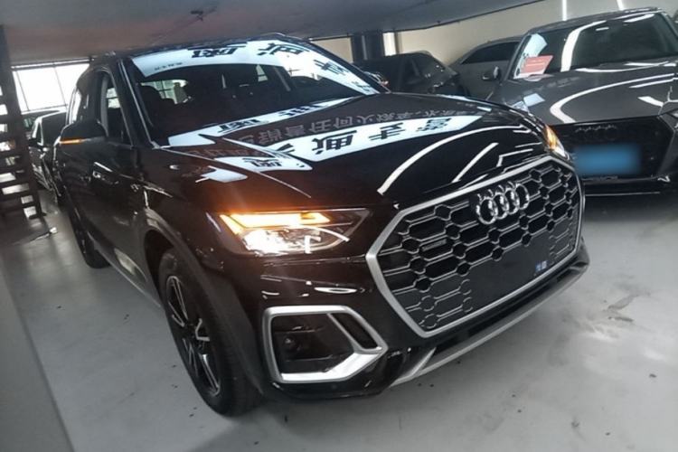 Used Audi Q5L 2024 40 TFSI Fashion Dynamic Model Front Right 45 Deg