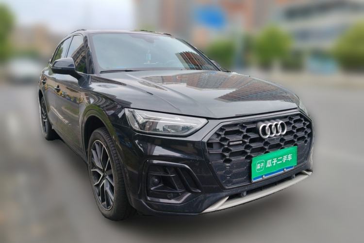 Used Audi Q5L 2024 45 TFSI Luxury Dynamic Model Front Right 45 Deg