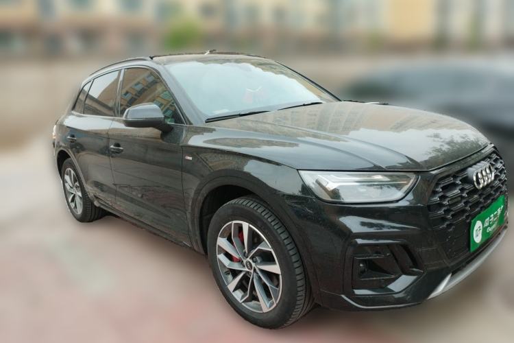 Used Audi Q5L 2024 45 TFSI Luxury Dynamic Model Front Right 45 Deg
