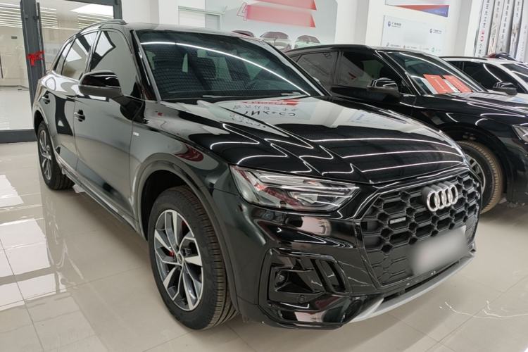 Used Audi Q5L 2024 40 TFSI Luxury Dynamic Edition Front Right 45 Deg