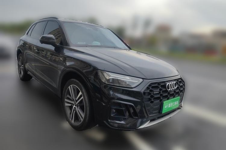 Used Audi Q5L 2024 40 TFSI Luxury Dynamic Edition Front Right 45 Deg