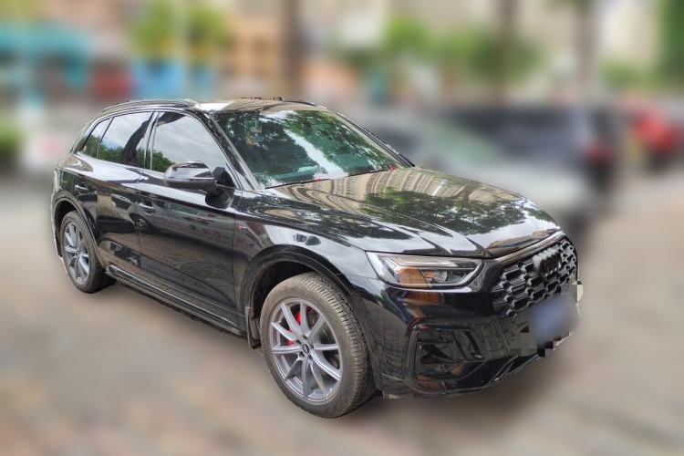 Used Audi Q5L 2024 40 TFSI Fashion Dynamic Model Front Right 45 Deg