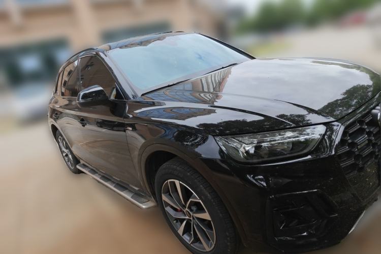 Used Audi Q5L 2024 40 TFSI Luxury Dynamic Edition Front Right 45 Deg