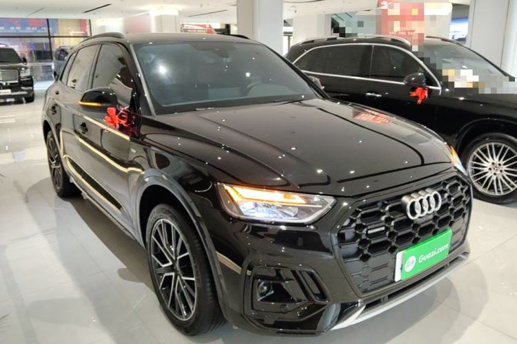 Used Audi Q5L 2024 45 TFSI Luxury Dynamic Model Front Right 45 Deg