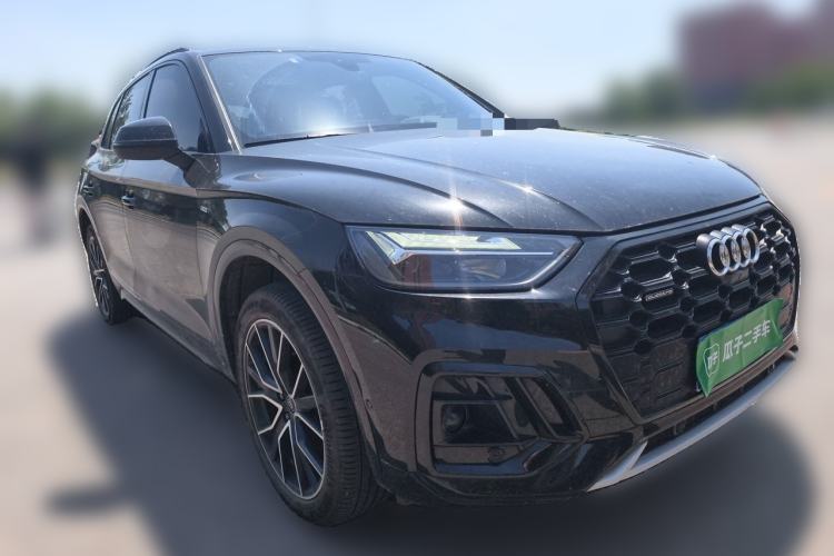 Used Audi Q5L 2024 45 TFSI Luxury Dynamic Model Front Right 45 Deg