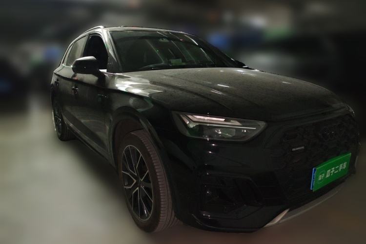 Used Audi Q5L 2024 45 TFSI Luxury Dynamic Model Front Right 45 Deg