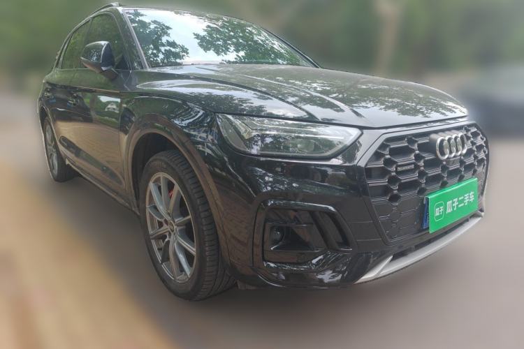 Used Audi Q5L 2024 40 TFSI Luxury Dynamic Edition Front Right 45 Deg