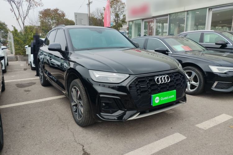Used Audi Q5L 2024 40 TFSI Luxury Dynamic Edition Front Right 45 Deg