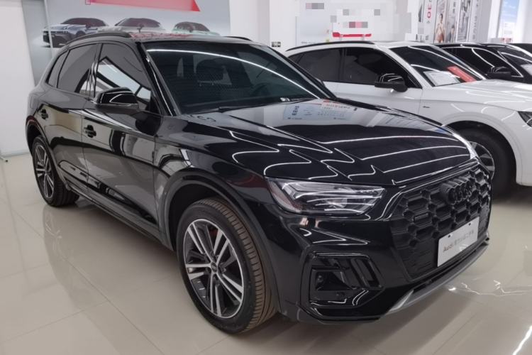 Used Audi Q5L 2024 40 TFSI Luxury Dynamic Edition Front Right 45 Deg