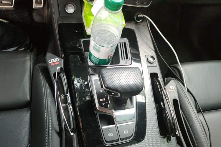 Used Audi Q5L 2024 40 TFSI Luxury Dynamic Edition Gear Lever