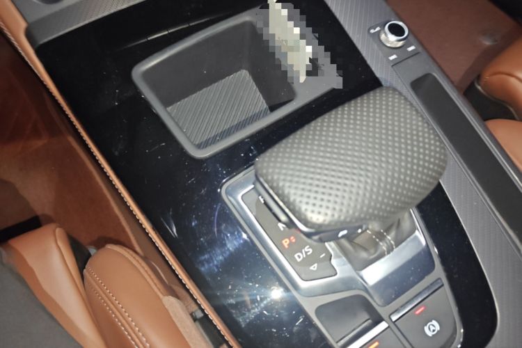 Used Audi Q5L 2024 45 TFSI Luxury Dynamic Model Gear Lever
