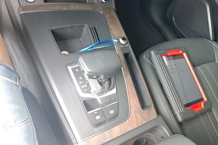 Used Audi Q5L 2024 40 TFSI Luxury Prestige Edition Gear Lever