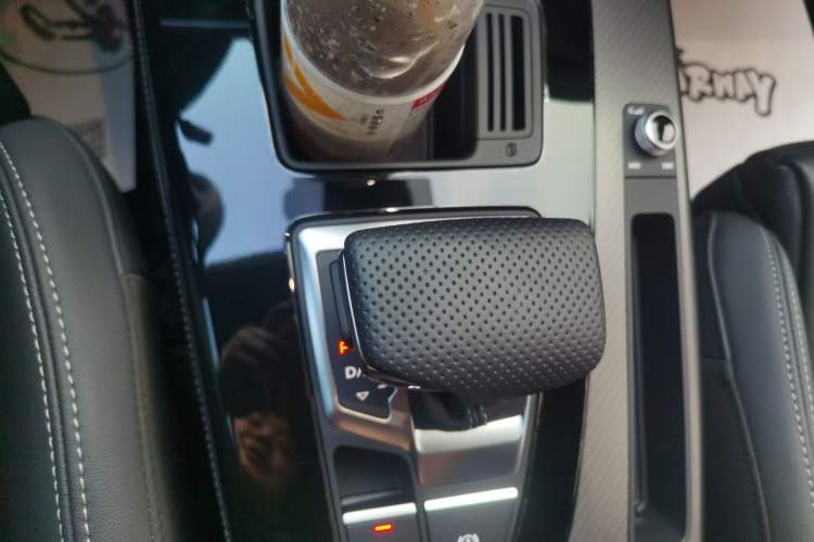 Used Audi Q5L 2024 45 TFSI Luxury Dynamic Model Gear Lever