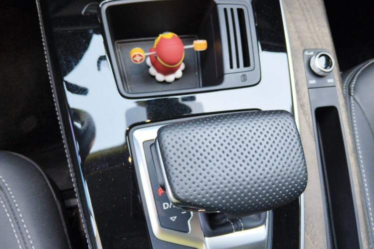 Used Audi Q5L 2024 40 TFSI Luxury Prestige Edition Gear Lever