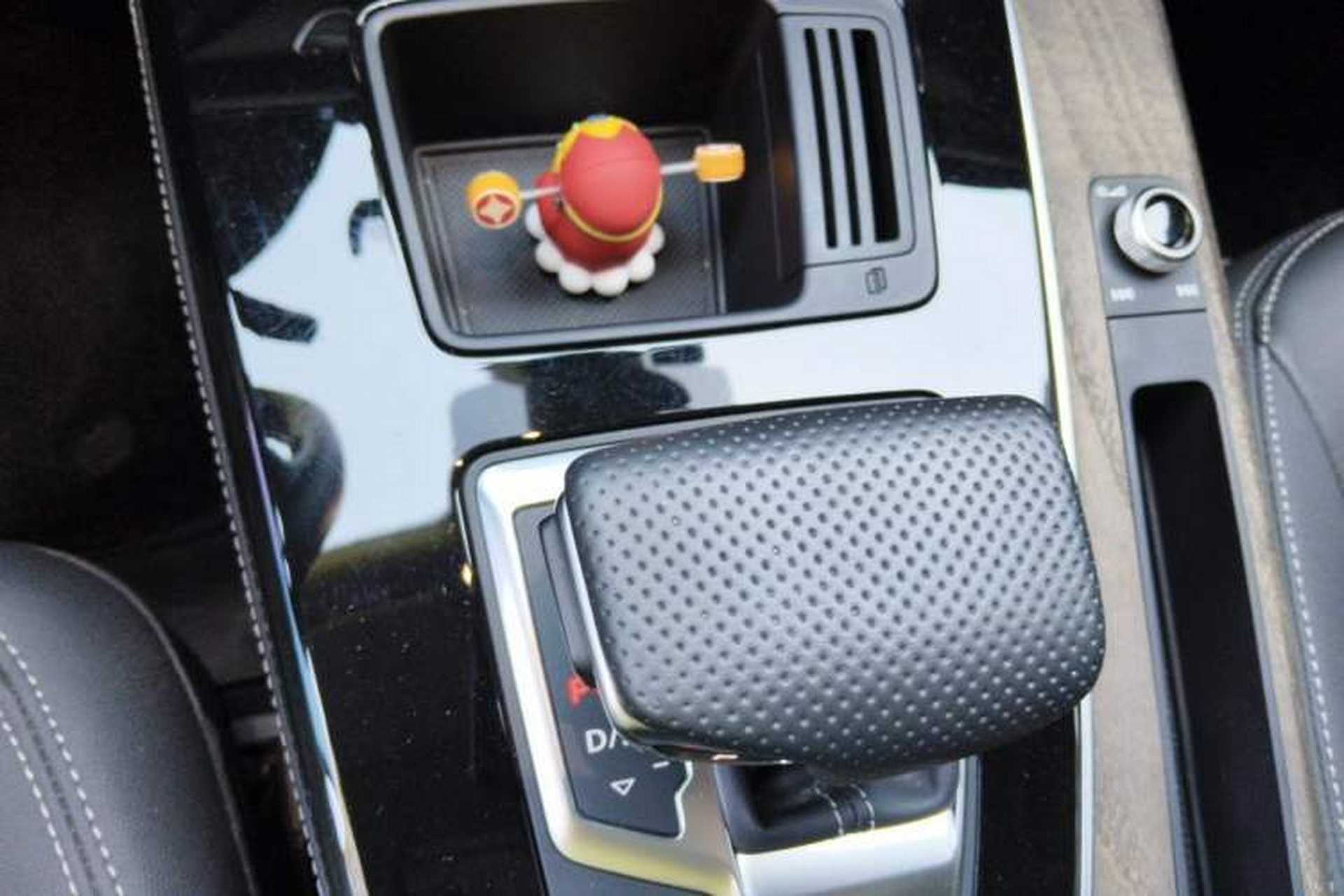 Used Audi Q5L 2024 40 TFSI Luxury Prestige Edition Gear Lever