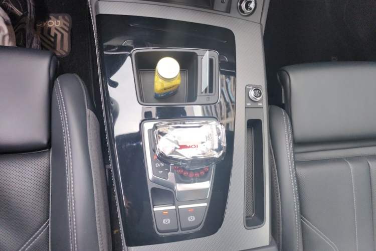 Used Audi Q5L 2024 40 TFSI Luxury Dynamic Edition Gear Lever