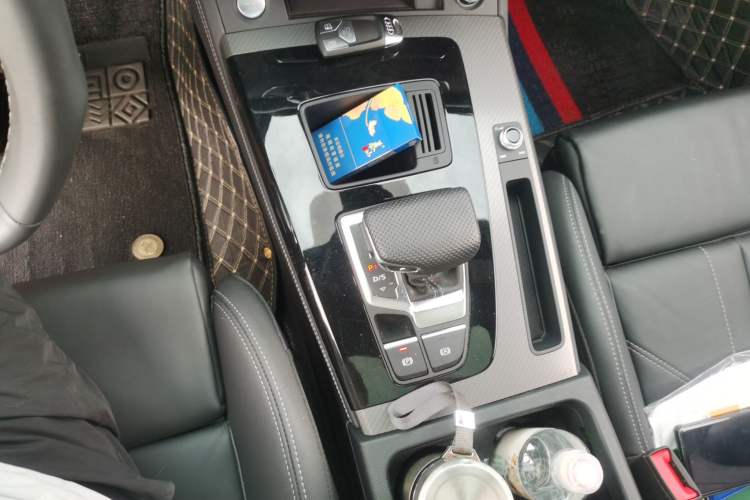 Used Audi Q5L 2024 40 TFSI Luxury Dynamic Edition Gear Lever