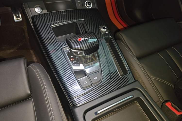 Used Audi Q5L 2024 40 TFSI Luxury Dynamic Edition Gear Lever