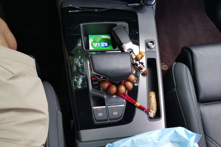 Used Audi Q5L 2024 45 TFSI Luxury Dynamic Model Gear Lever