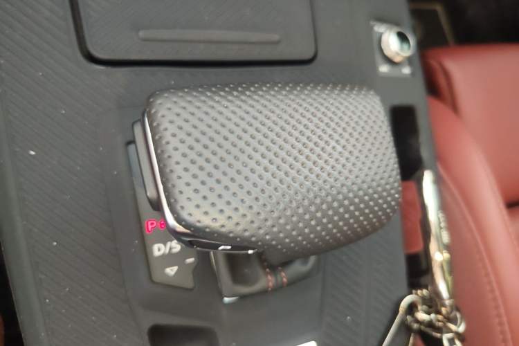 Used Audi Q5L 2024 45 TFSI Luxury Dynamic Model Gear Lever