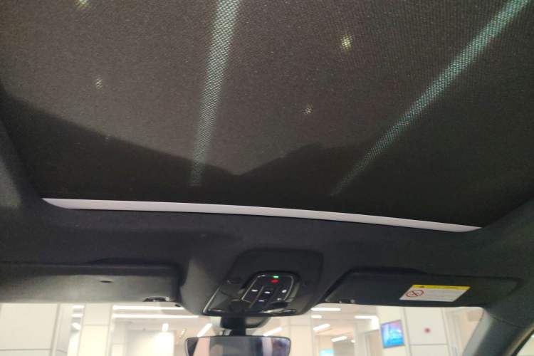Used Audi Q5L 2024 40 TFSI Luxury Dynamic Edition Headliner