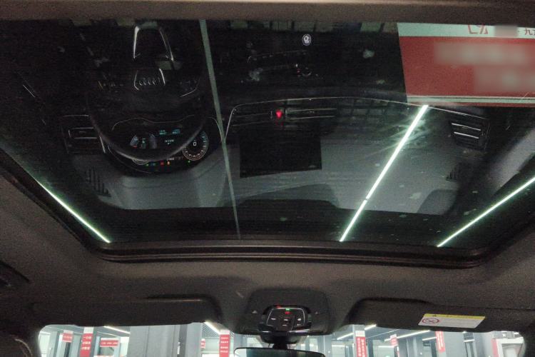 Used Audi Q5L 2024 40 TFSI Luxury Dynamic Edition Headliner