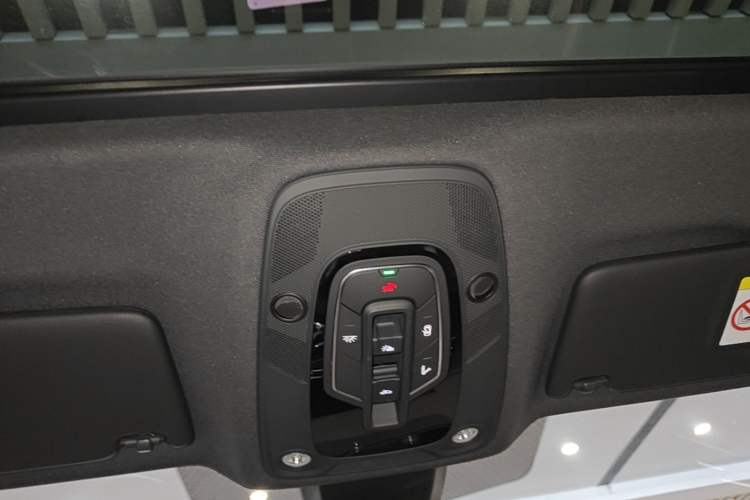Used Audi Q5L 2024 45 TFSI Luxury Dynamic Model Headliner