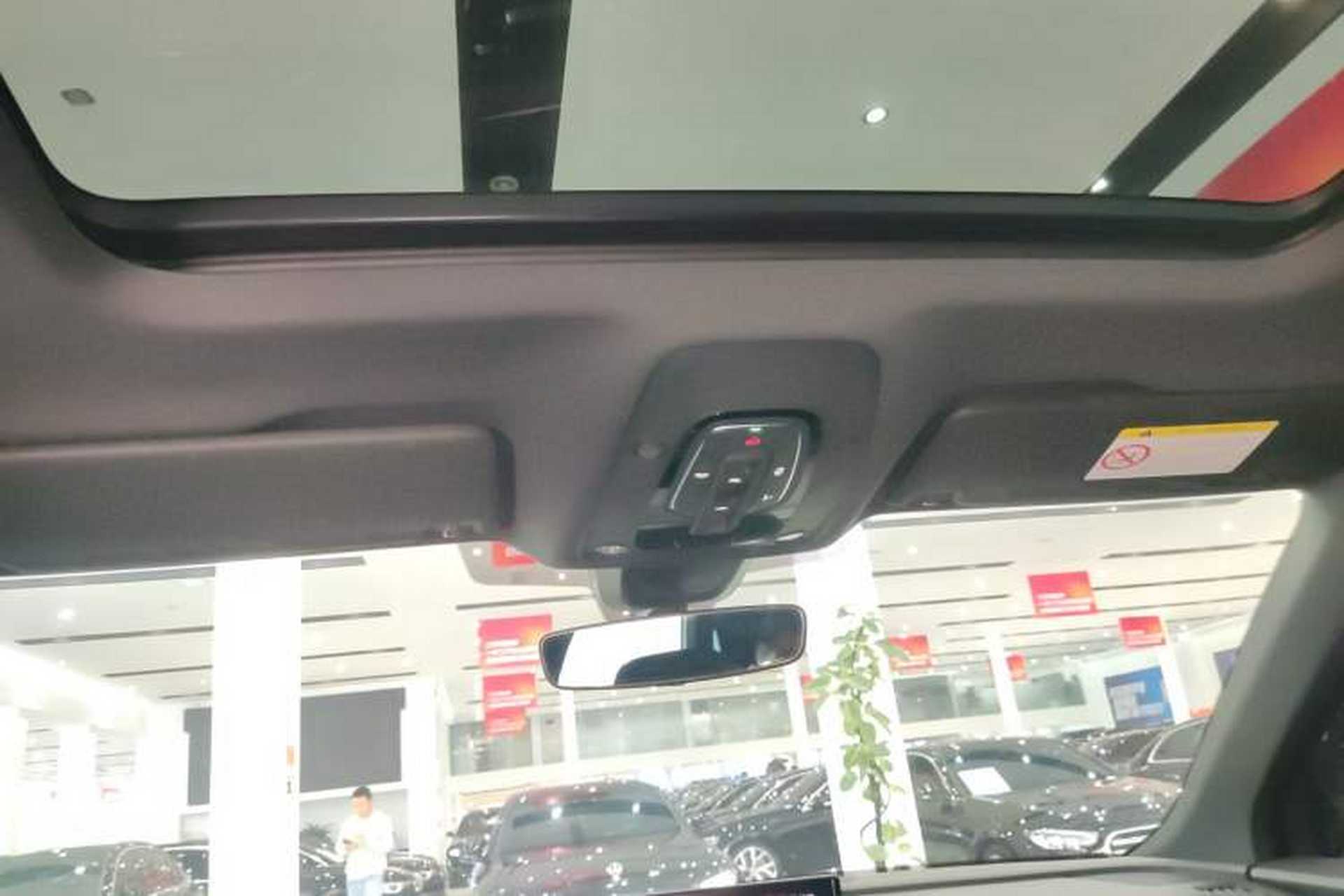 Used Audi Q5L 2024 40 TFSI Luxury Dynamic Edition Headliner