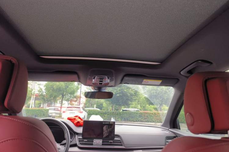 Used Audi Q5L 2024 40 TFSI Luxury Dynamic Edition Headliner