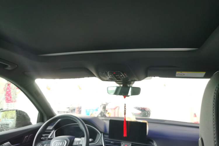 Used Audi Q5L 2024 45 TFSI Luxury Dynamic Model Headliner
