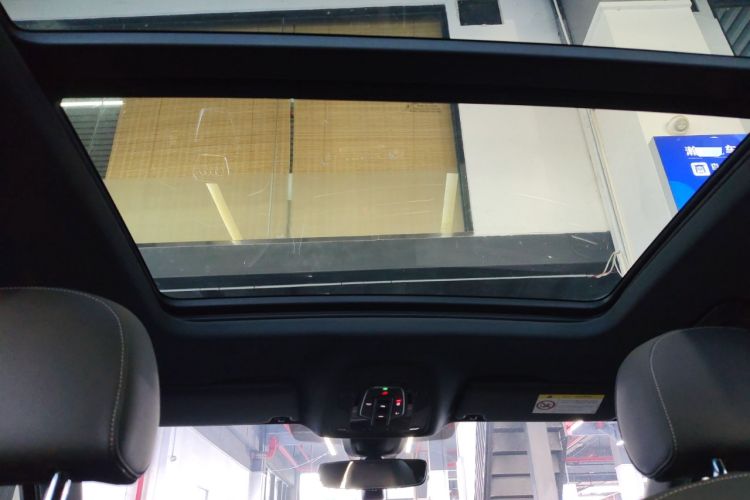 Used Audi Q5L 2024 40 TFSI Luxury Dynamic Edition Headliner