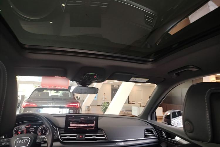Used Audi Q5L 2024 40 TFSI Luxury Dynamic Edition Headliner