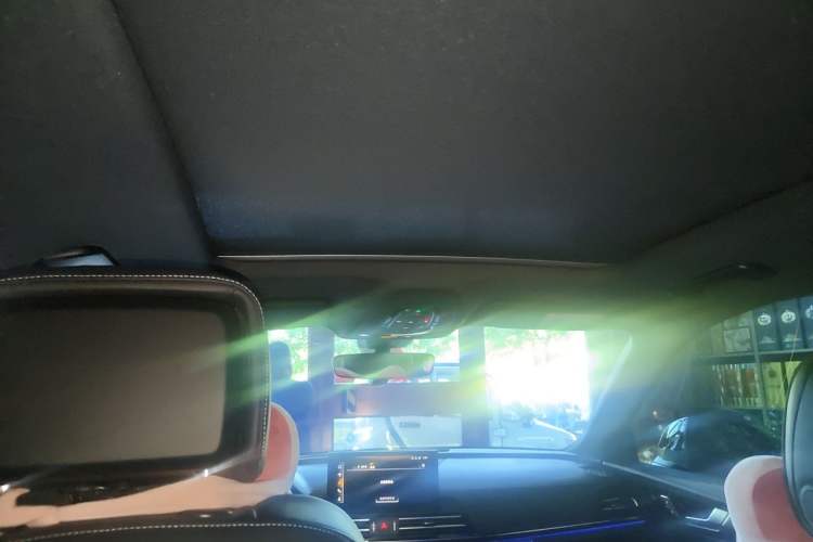 Used Audi Q5L 2024 40 TFSI Luxury Dynamic Edition Headliner
