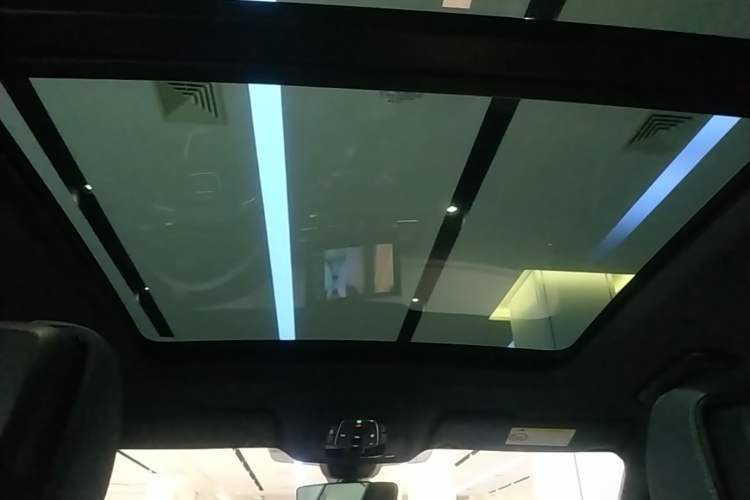 Used Audi Q5L 2024 40 TFSI Luxury Dynamic Edition Headliner