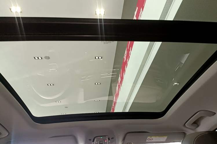 Used Audi Q5L 2024 40 TFSI Fashion Dynamic Model Headliner