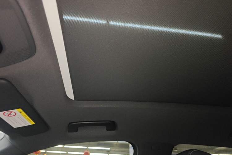 Used Audi Q5L 2024 40 TFSI Luxury Dynamic Edition Headliner