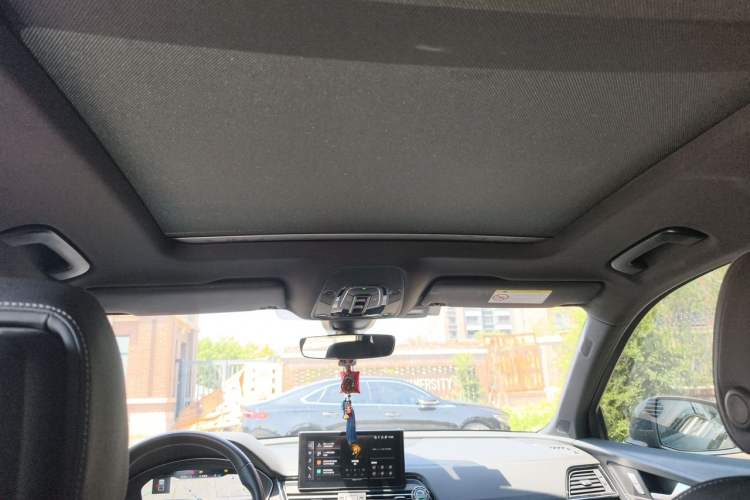 Used Audi Q5L 2024 45 TFSI Luxury Dynamic Model Headliner