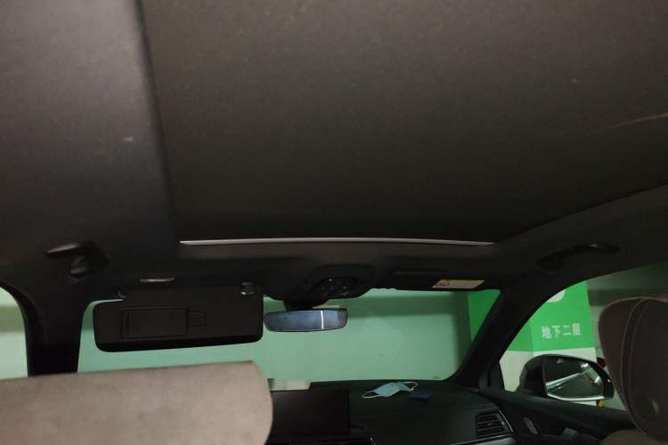 Used Audi Q5L 2024 45 TFSI Luxury Dynamic Model Headliner