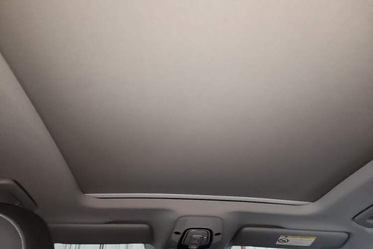 Used Audi Q5L 2024 40 TFSI Fashion Dynamic Model Headliner