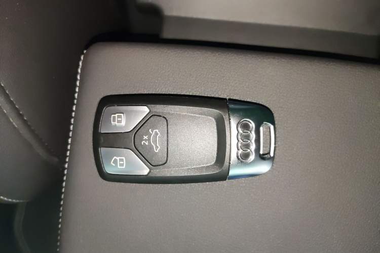 Used Audi Q5L 2024 40 TFSI Luxury Dynamic Edition Interior 1
