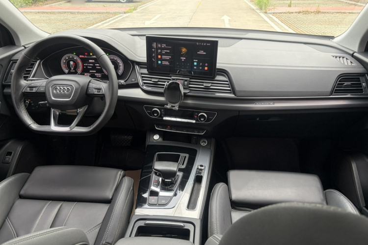 Used Audi Q5L 2024 40 TFSI Fashion Dynamic Model Interior 1