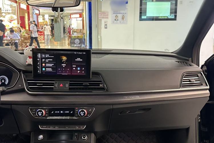 Used Audi Q5L 2024 40 TFSI Fashion Dynamic Model Interior 11