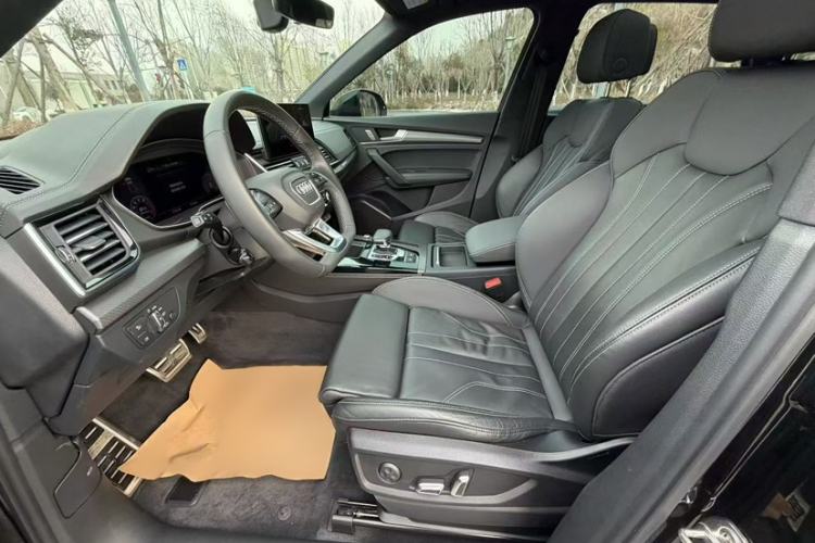 Used Audi Q5L 2024 40 TFSI Luxury Dynamic Edition Interior 2